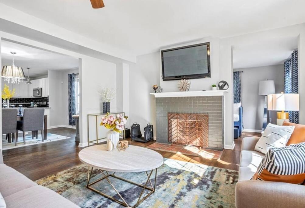 Modern 3Bd Cottage Home W/Private Hottub Atlanta Buitenkant foto